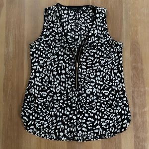 Sleeveless Leopard Print Blouse
